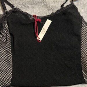 NWT Xirena Camisole Top Black/w Nude Mesh on Sides Size Large
